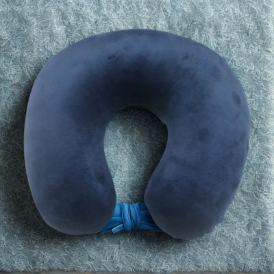 oreiller cervical ergonomique bleu